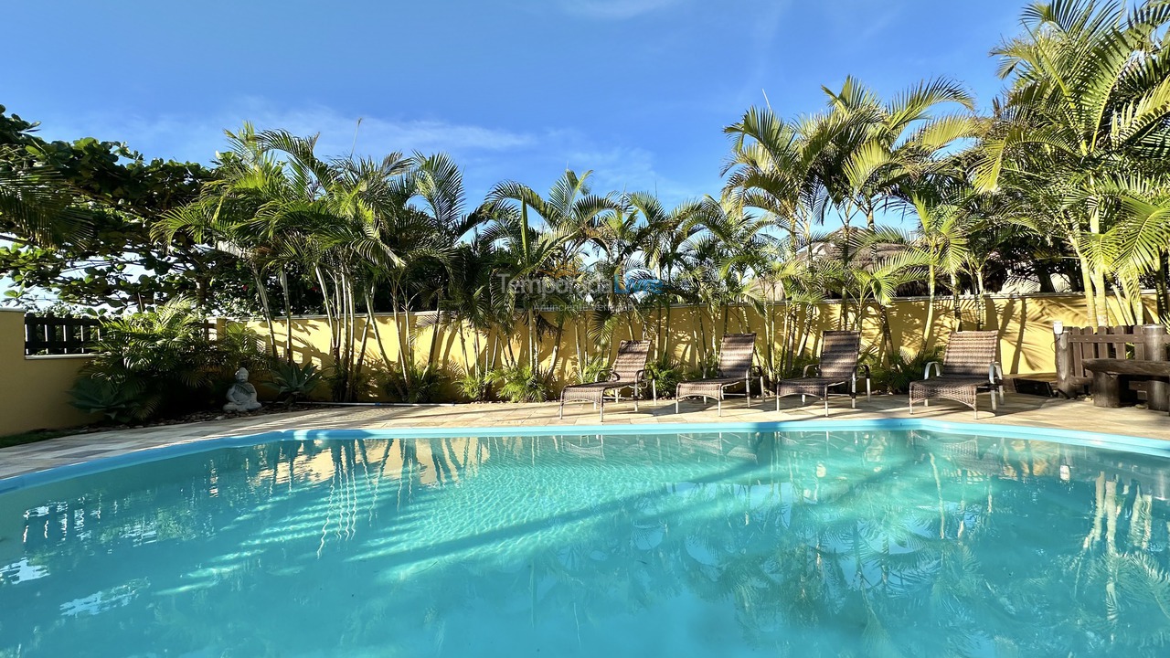 House for vacation rental in Guaratuba (Barra do Saí)