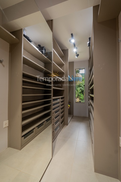 Ranch for vacation rental in Joinville (Pirabeiraba)