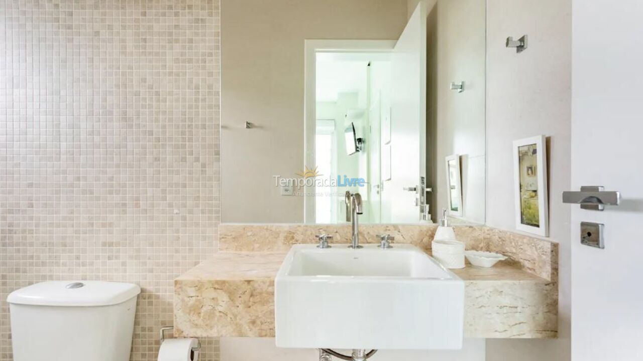 Casa para aluguel de temporada em Bertioga (Condominio Morada da Praia)