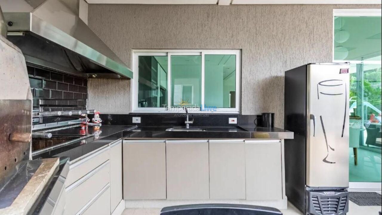 Casa para alquiler de vacaciones em Bertioga (Condominio Morada da Praia)