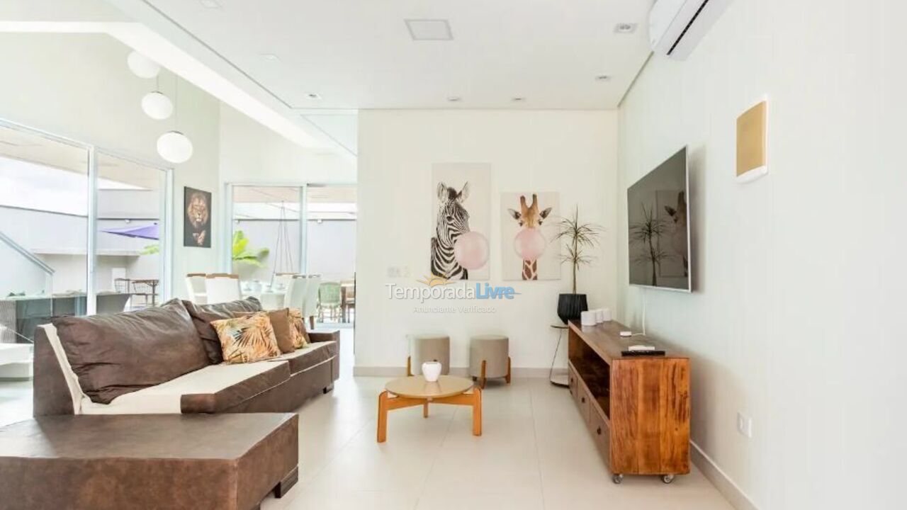 Casa para alquiler de vacaciones em Bertioga (Condominio Morada da Praia)