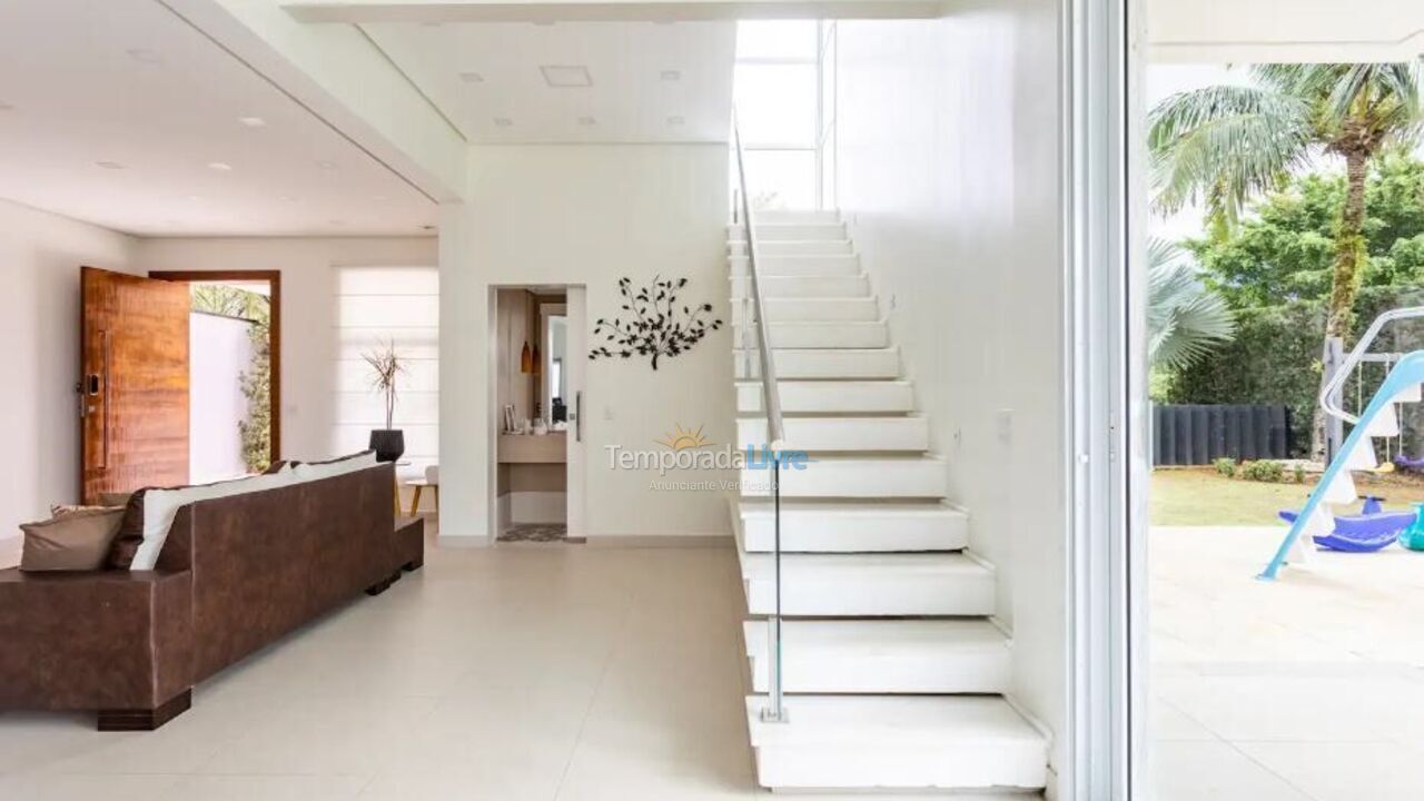 Casa para alquiler de vacaciones em Bertioga (Condominio Morada da Praia)