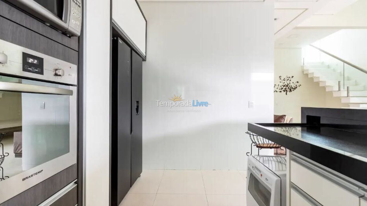 Casa para alquiler de vacaciones em Bertioga (Condominio Morada da Praia)