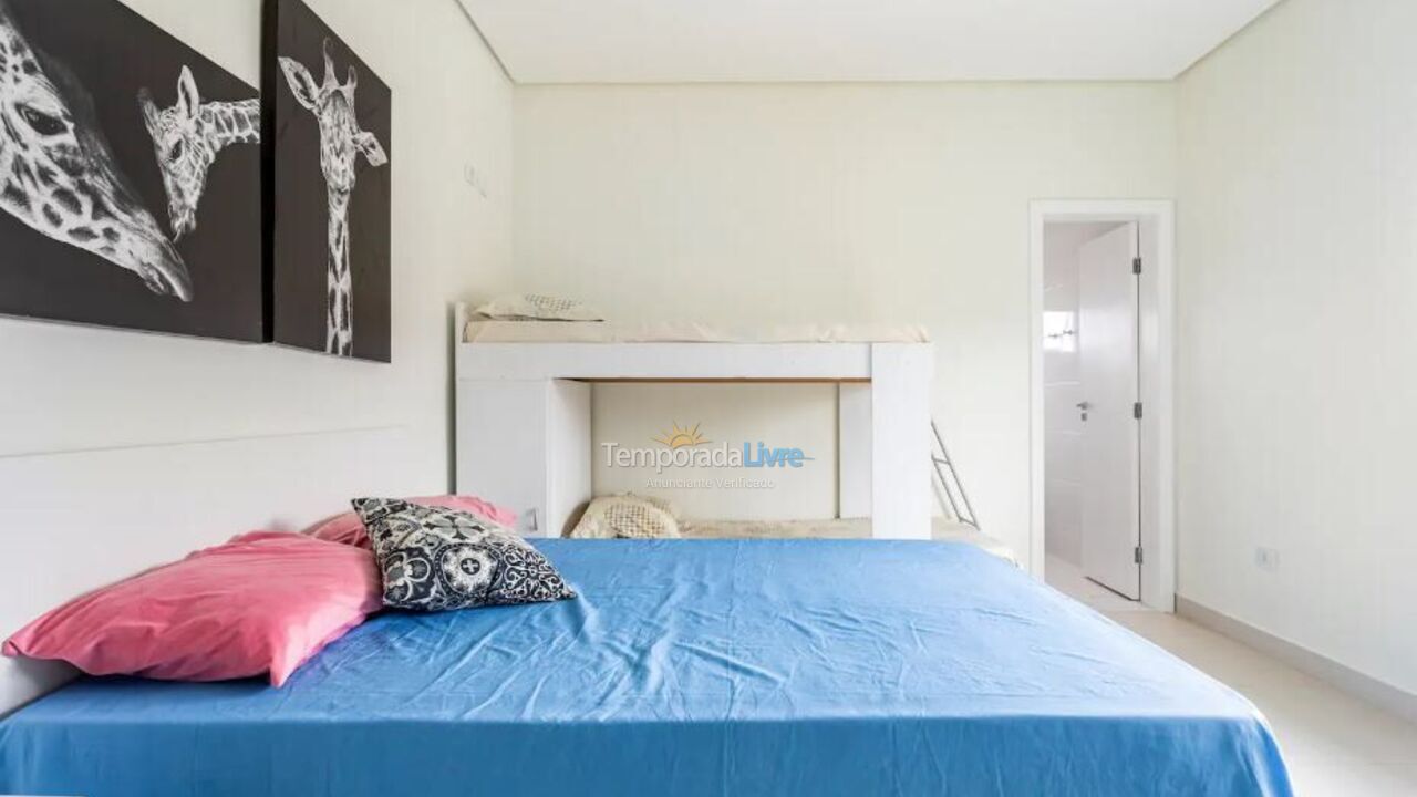 Casa para alquiler de vacaciones em Bertioga (Condominio Morada da Praia)