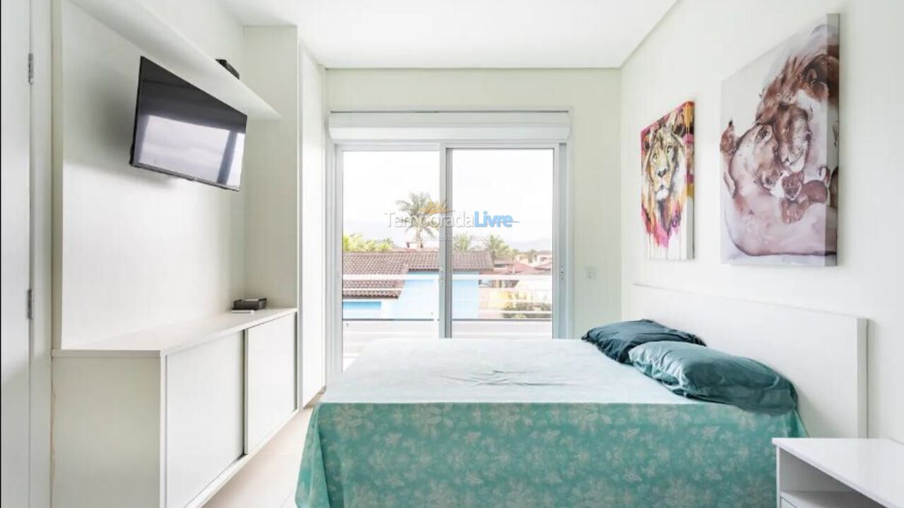 Casa para alquiler de vacaciones em Bertioga (Condominio Morada da Praia)