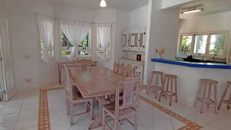 3 bedrooms, private pool, barbecue, pizza oven and sauna.