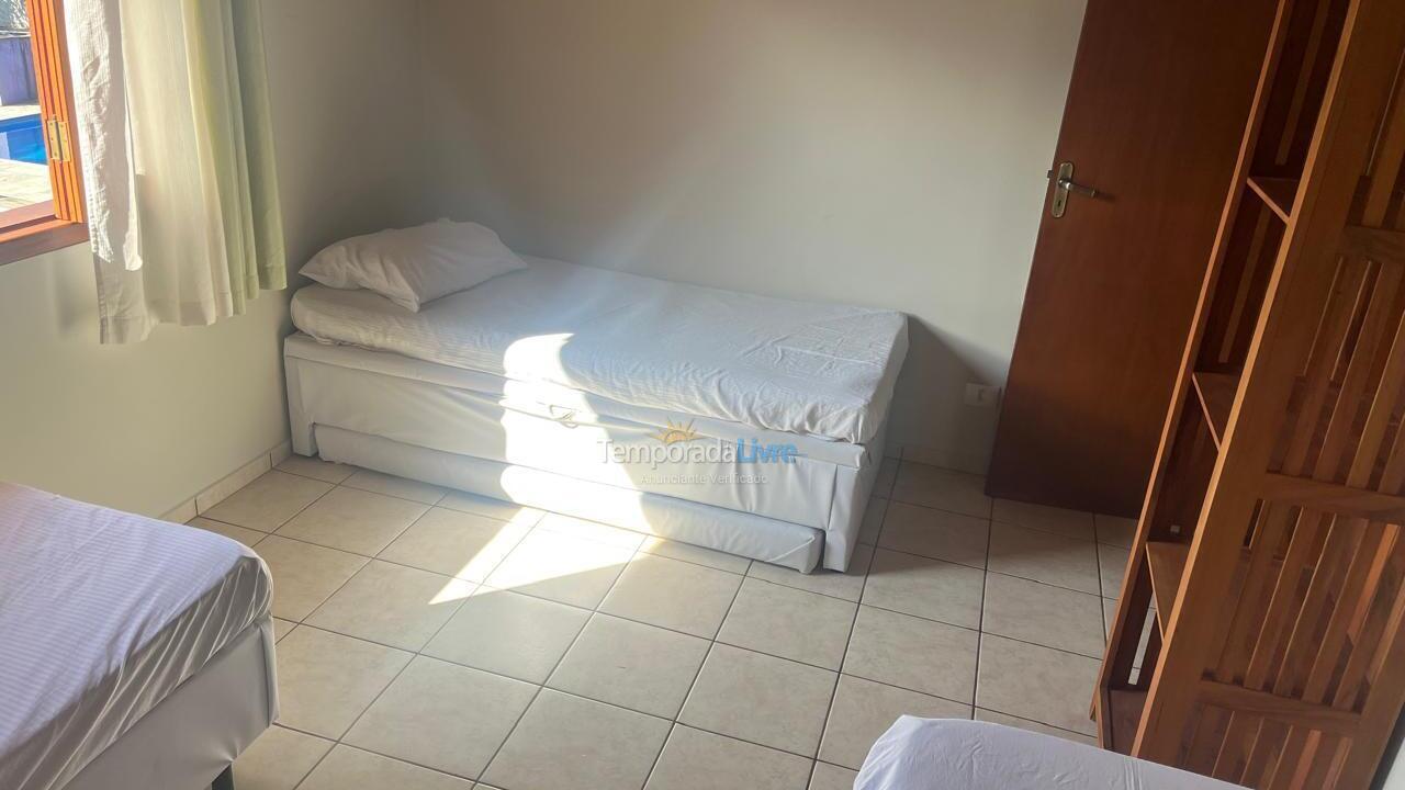 Casa para aluguel de temporada em Bertioga (Condominio Morada da Praia)