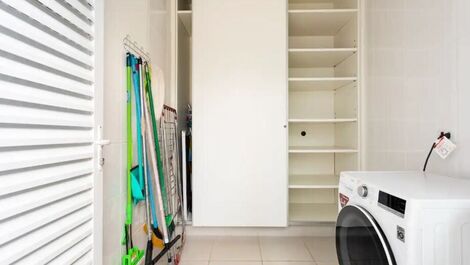 Luxury house for 13 people.