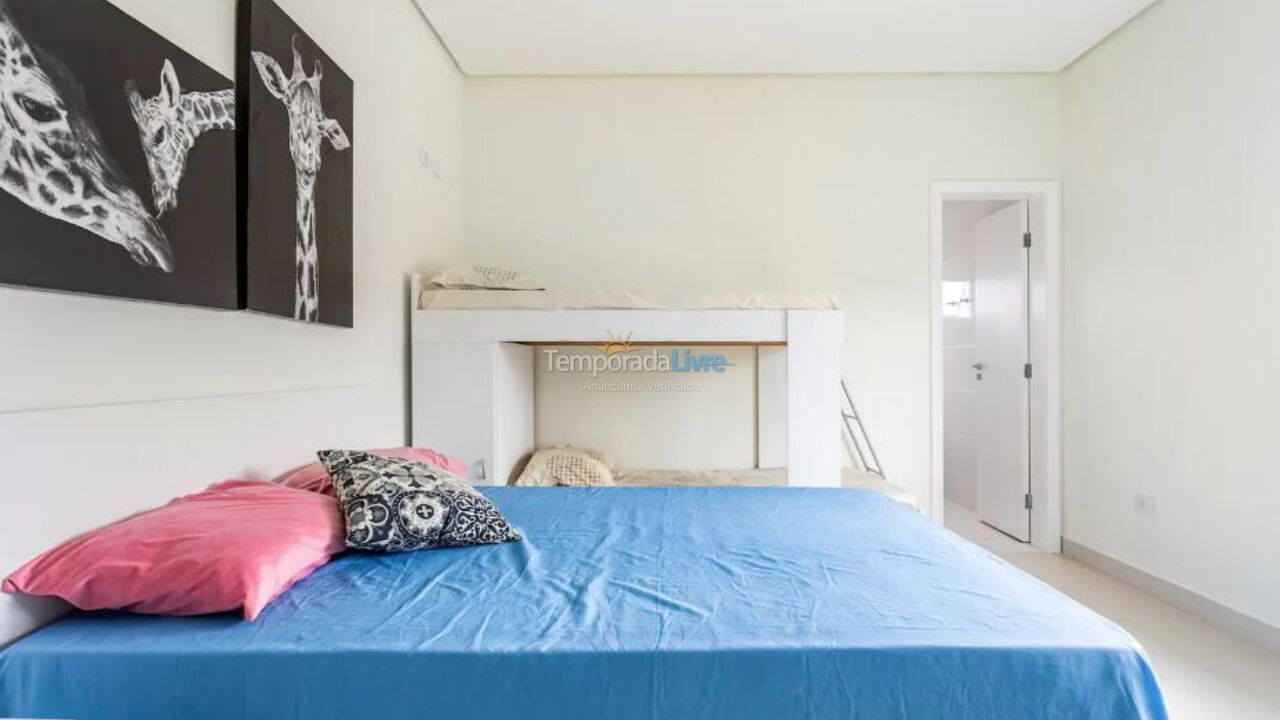 House for vacation rental in Bertioga (Condominio Morada da Praia)