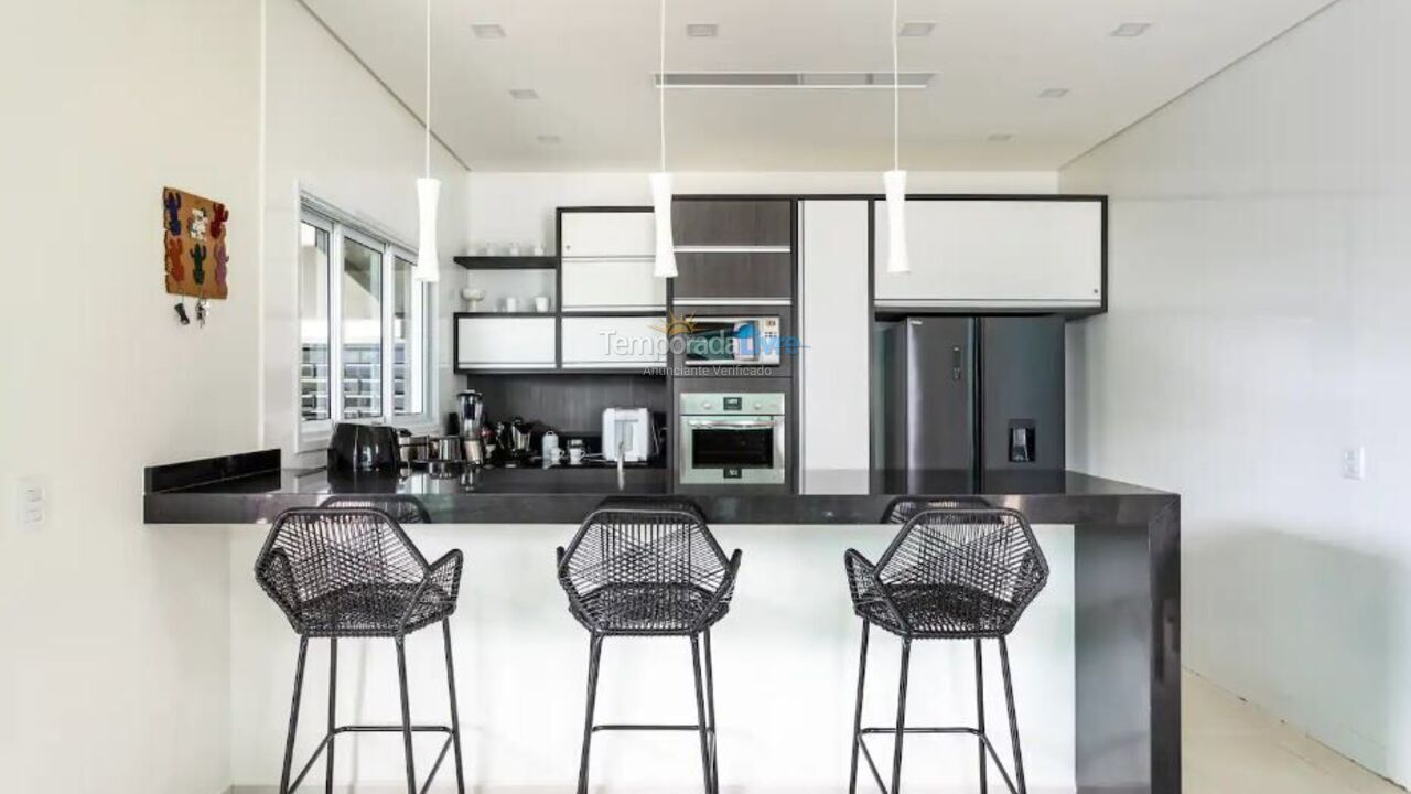 House for vacation rental in Bertioga (Condominio Morada da Praia)