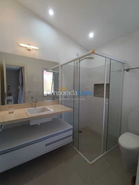 Casa para aluguel de temporada em São Sebastião (Praia da Baleia)