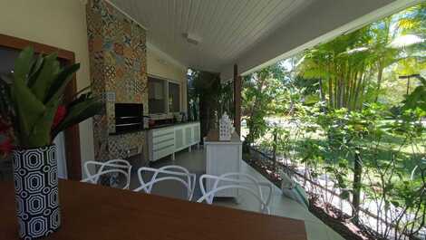 Casa disponível na praia da Baleia