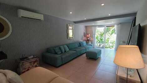 Casa disponível na praia da Baleia