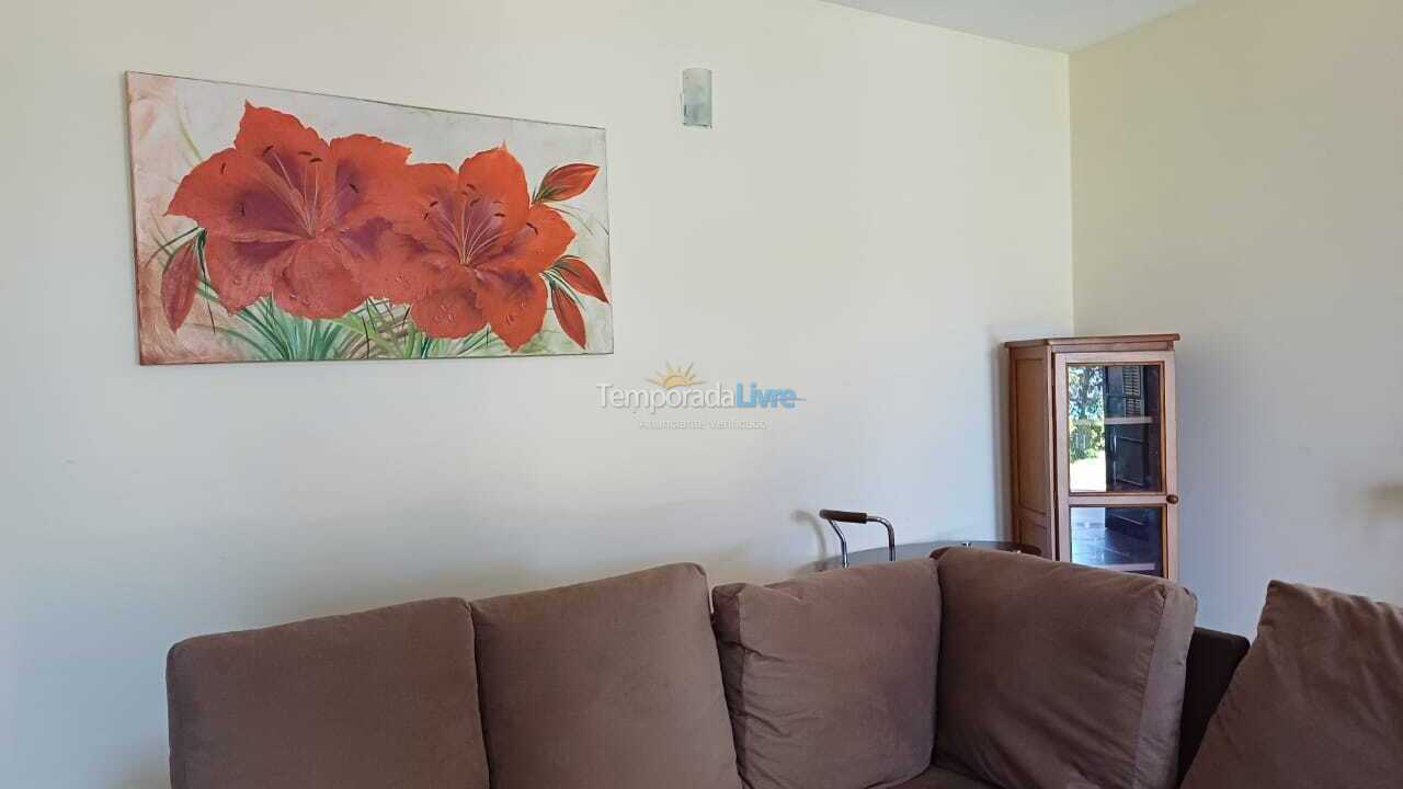 Casa para aluguel de temporada em Caraguatatuba (Massaguaçu)