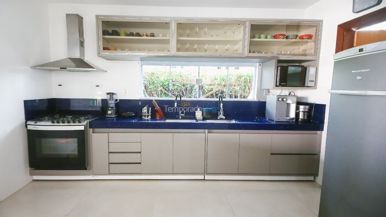 Casa para alquiler de vacaciones em Camaçari (Praia de Guarajuba)