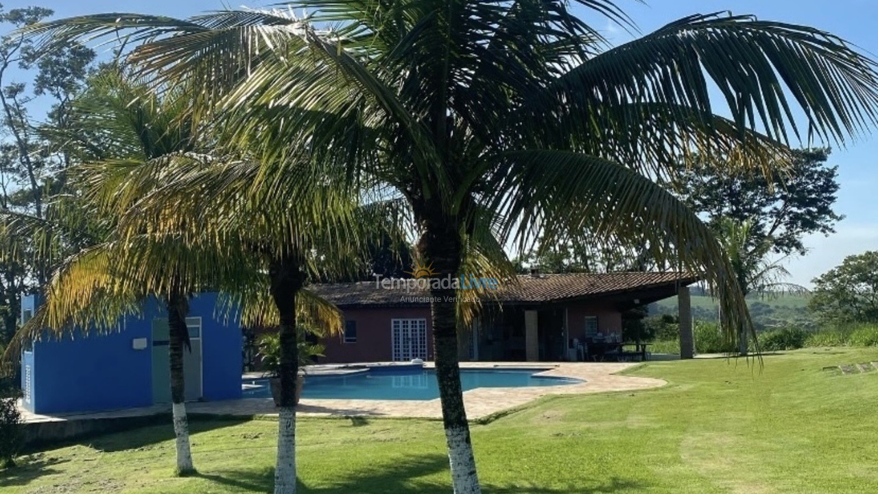 Chácara / sítio para aluguel de temporada em Piracicaba (Artemis)
