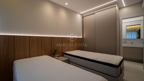 Ático con vistas al mar, Mariscal