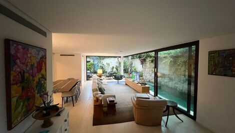 House for rent in São Sebastião - Praia da Baleia