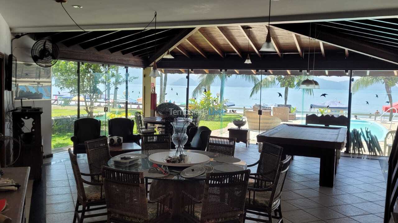 Casa para aluguel de temporada em Ubatuba (Praia da Fortaleza)