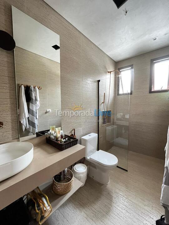 Casa para alquiler de vacaciones em São Sebastião (Camburi)