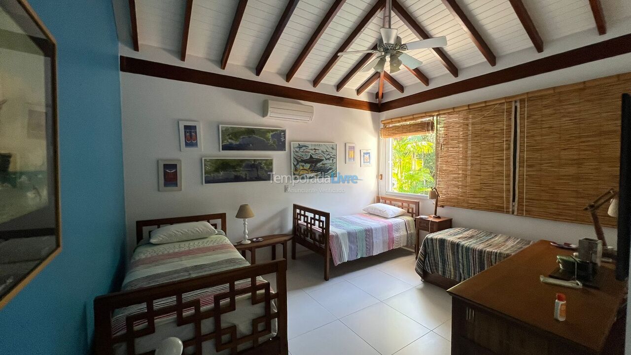 House for vacation rental in São Sebastião (Praia da Baleia)