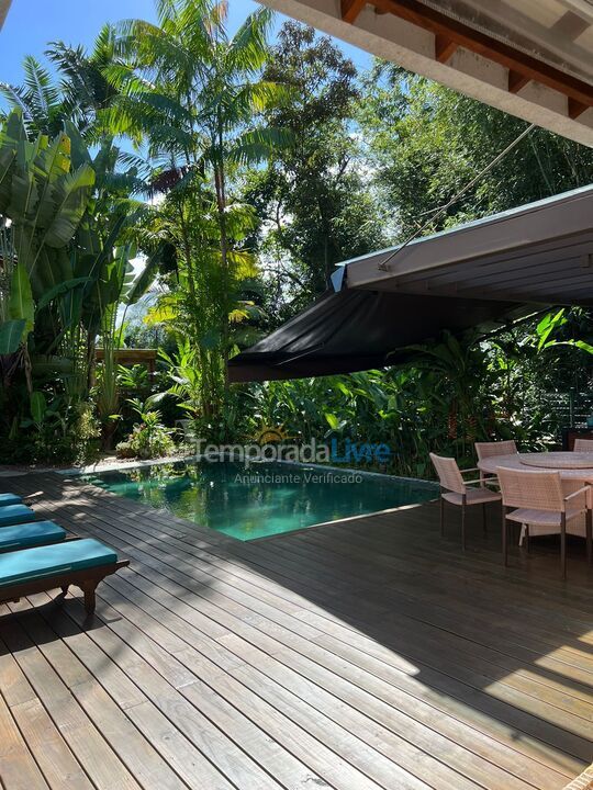 House for vacation rental in São Sebastião (Praia da Baleia)