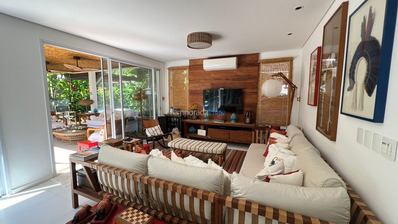 House for vacation rental in São Sebastião (Praia da Baleia)