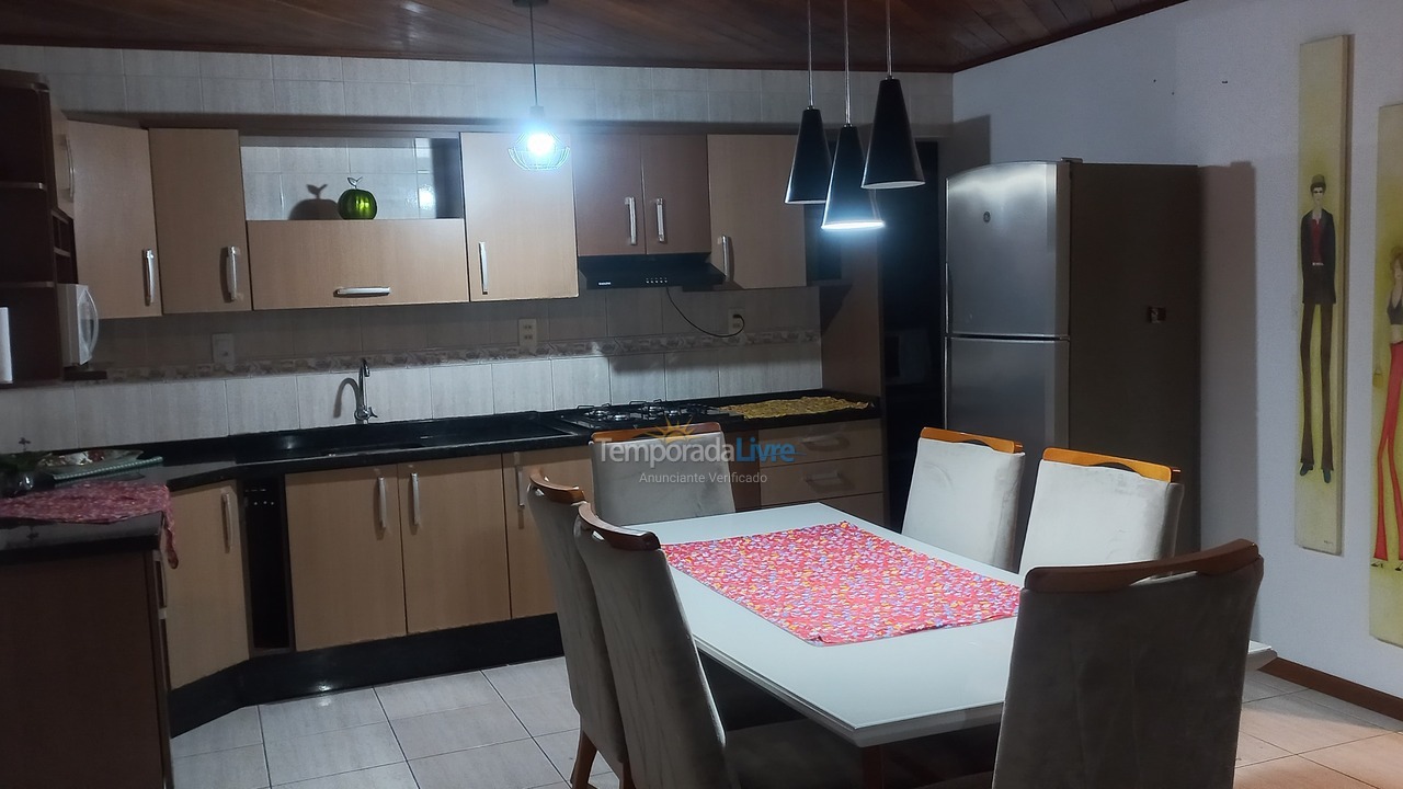 House for vacation rental in Balneário Camboriú (Praia do Estaleirinho)