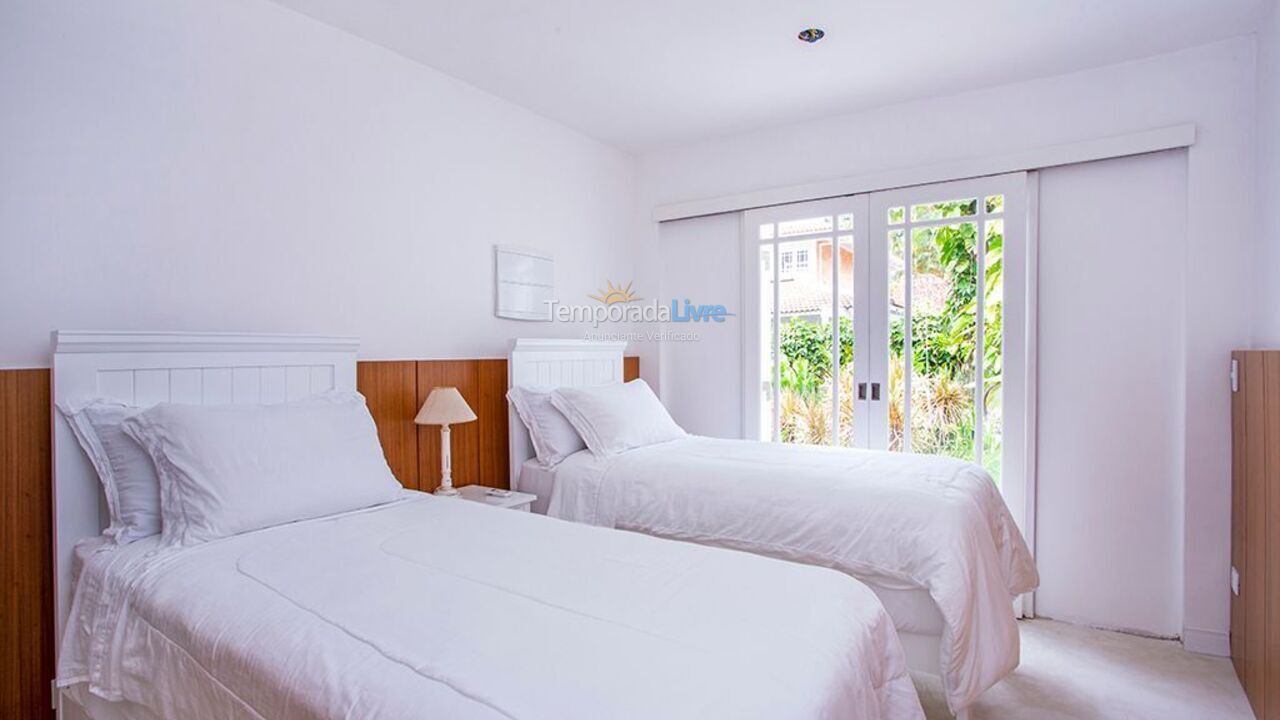 House for vacation rental in São Sebastião (Camburi)