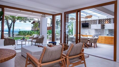 Beachfront rental on Cambury Beach