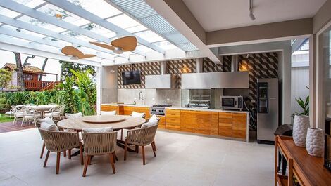 Beachfront rental on Cambury Beach