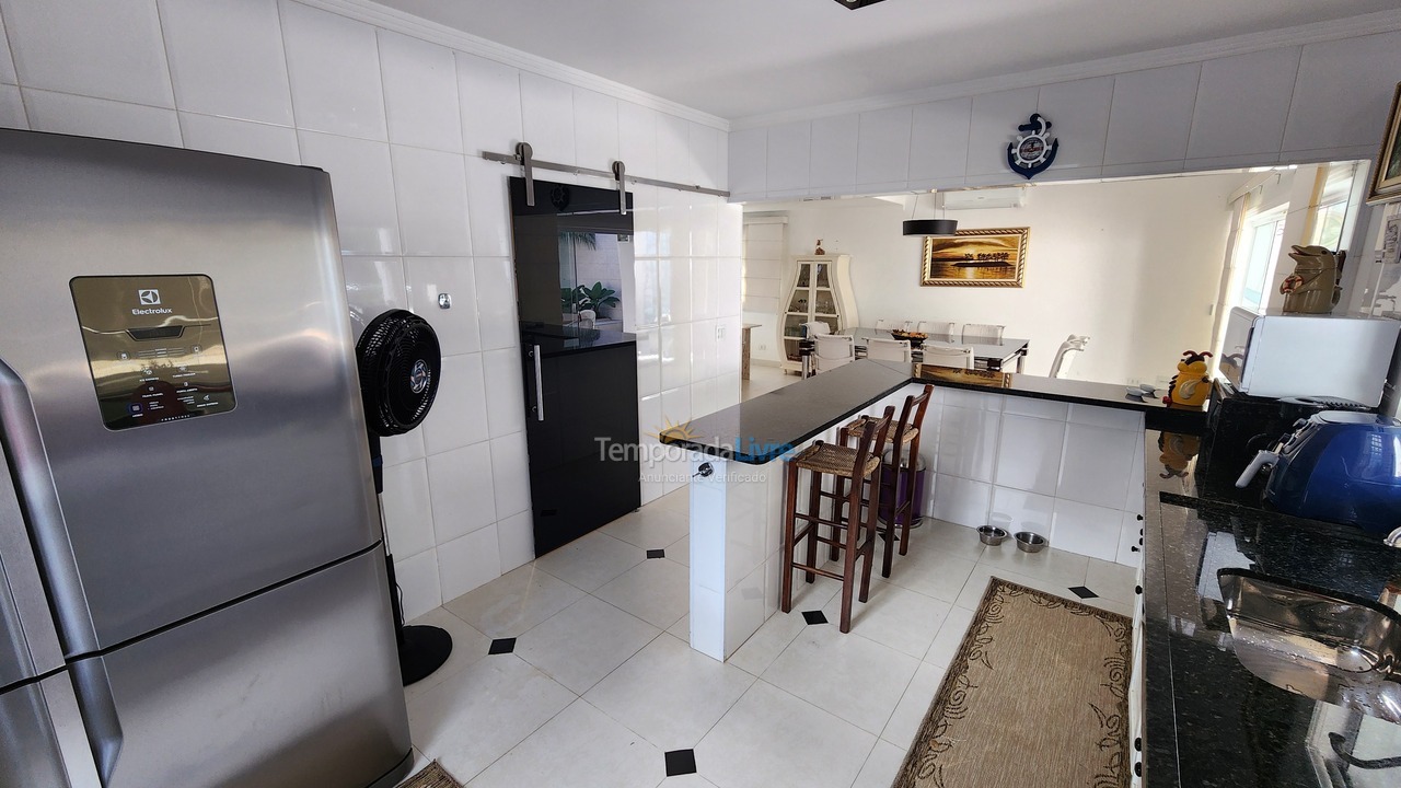 Casa para aluguel de temporada em Bertioga (Riviera de São Lourenço)