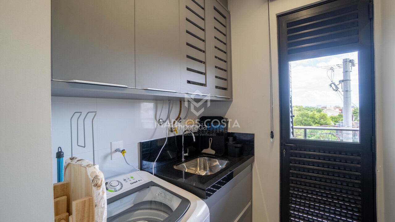 Apartamento para aluguel de temporada em Bombinhas (Canto Grande)