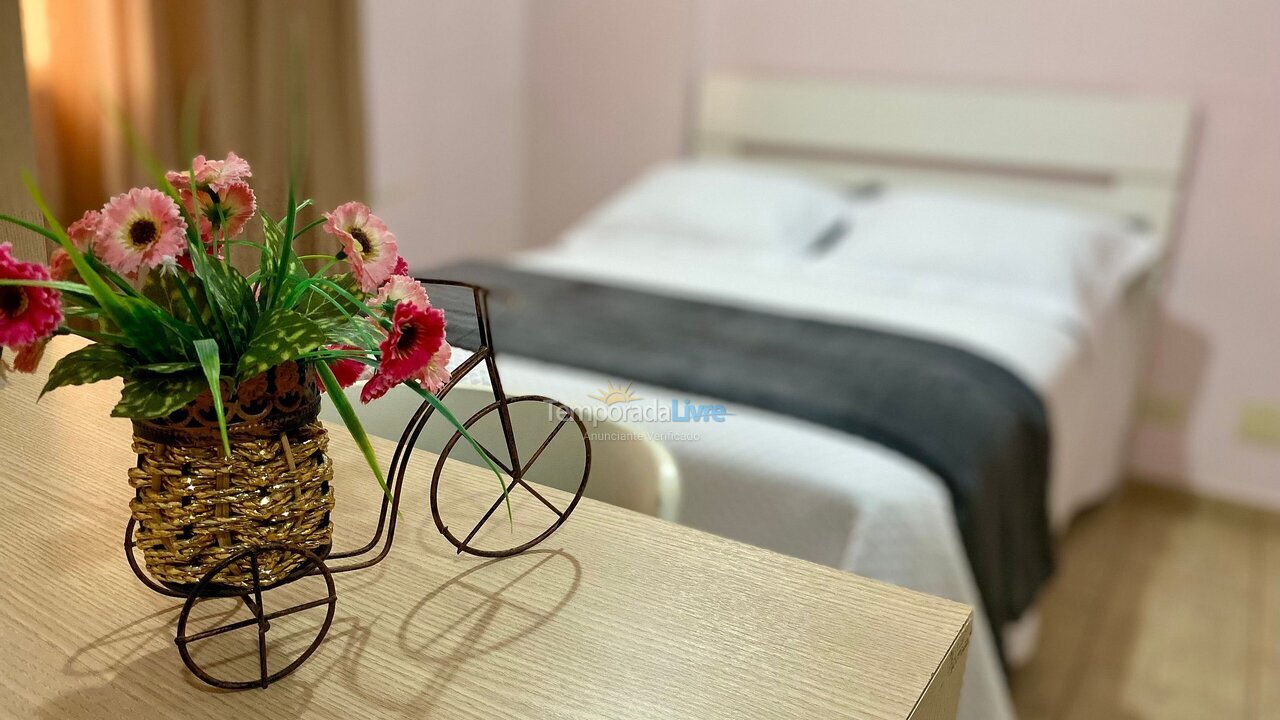 Apartamento para aluguel de temporada em Praia Grande (Aviação)