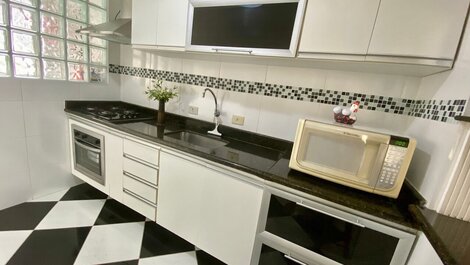 A205 - Apto Vista Mar, Suíte e Churrasqueira