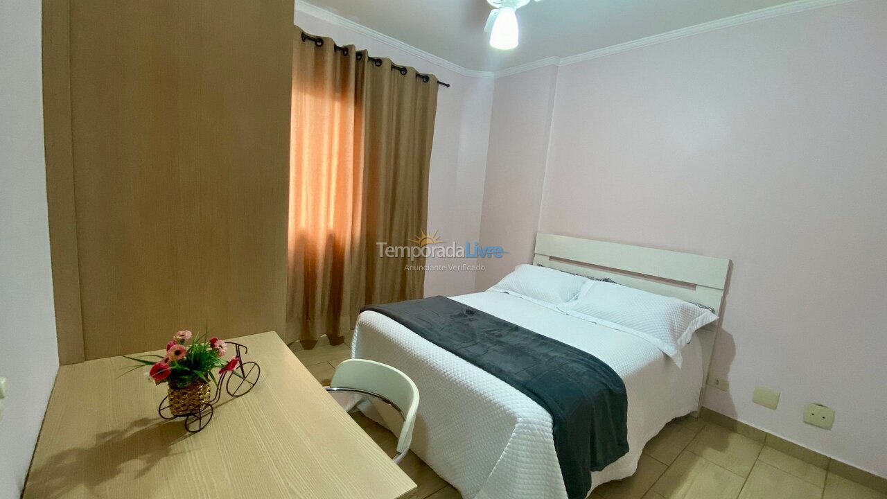 Apartamento para aluguel de temporada em Praia Grande (Aviação)
