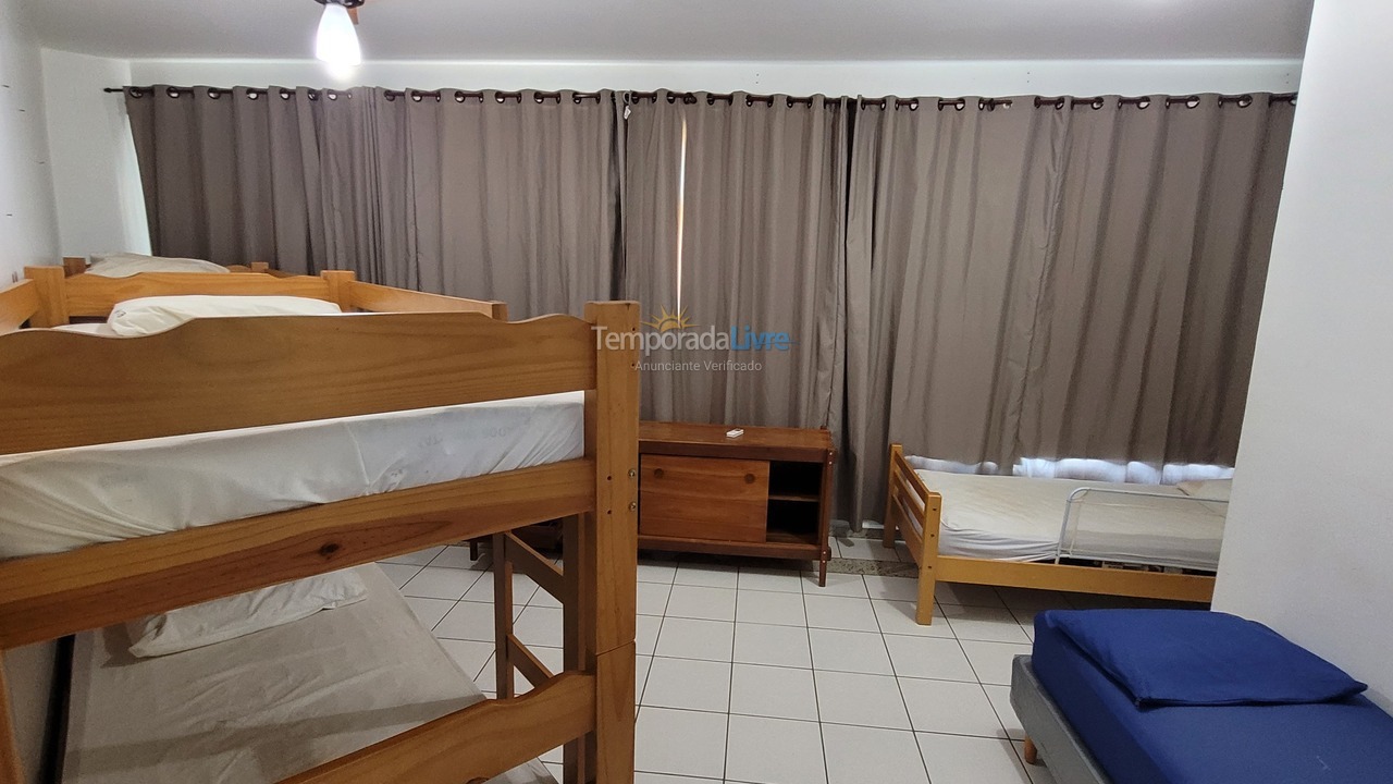 Casa para aluguel de temporada em Ubatuba (Praia da Fortaleza)