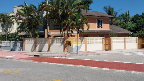 Casa para alugar em Bombinhas - Mariscal