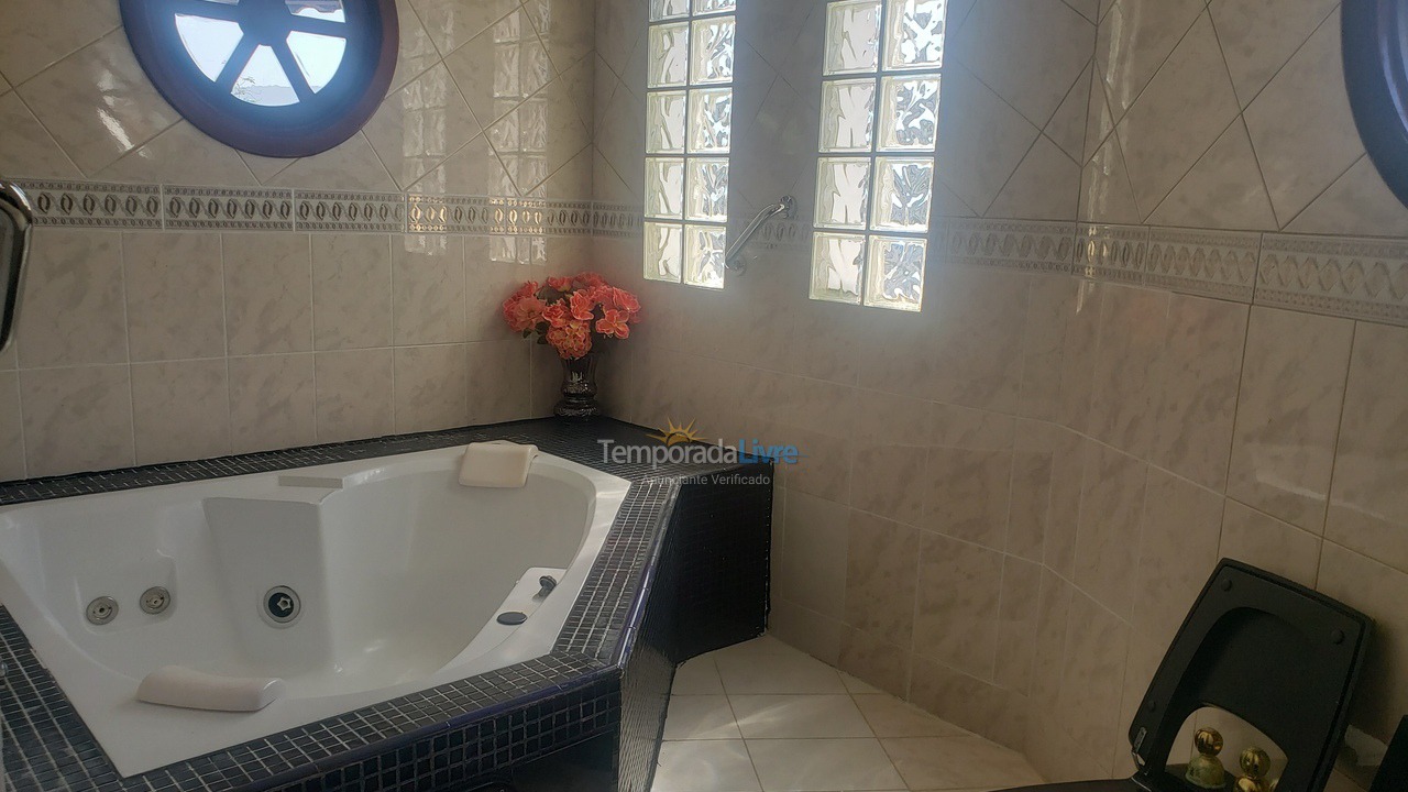 Casa para aluguel de temporada em Guarujá (Praia do Pernambuco)