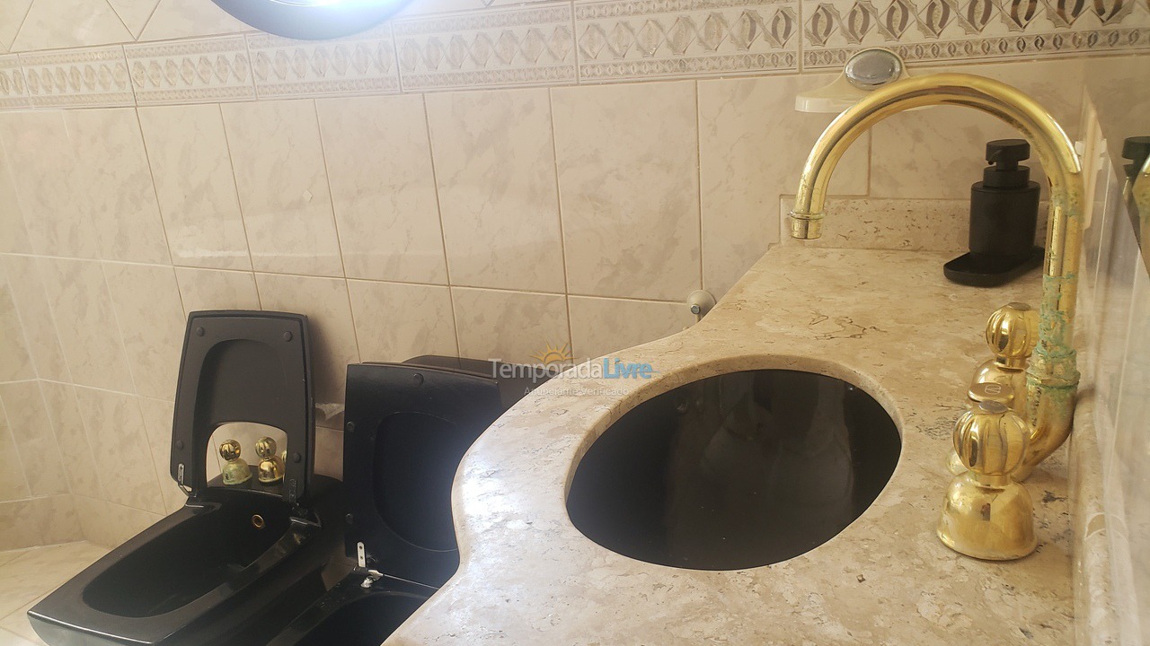 Casa para aluguel de temporada em Guarujá (Praia do Pernambuco)