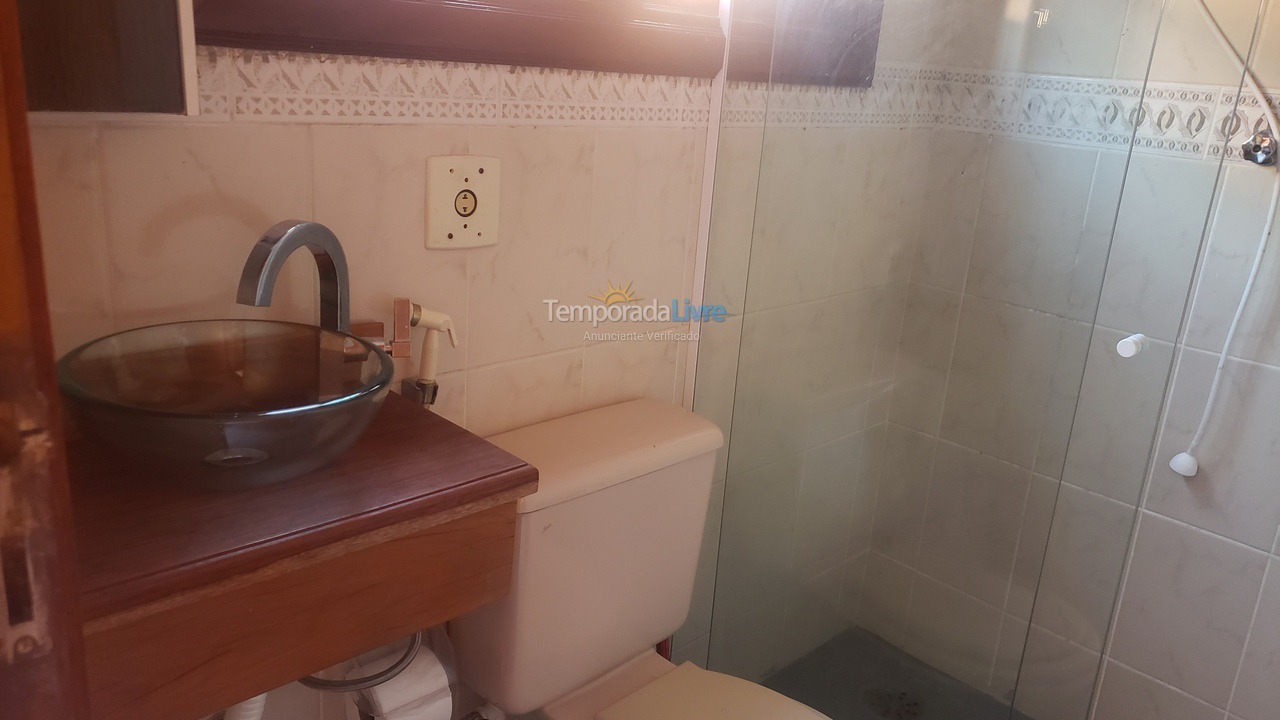 Casa para aluguel de temporada em Guarujá (Praia do Pernambuco)