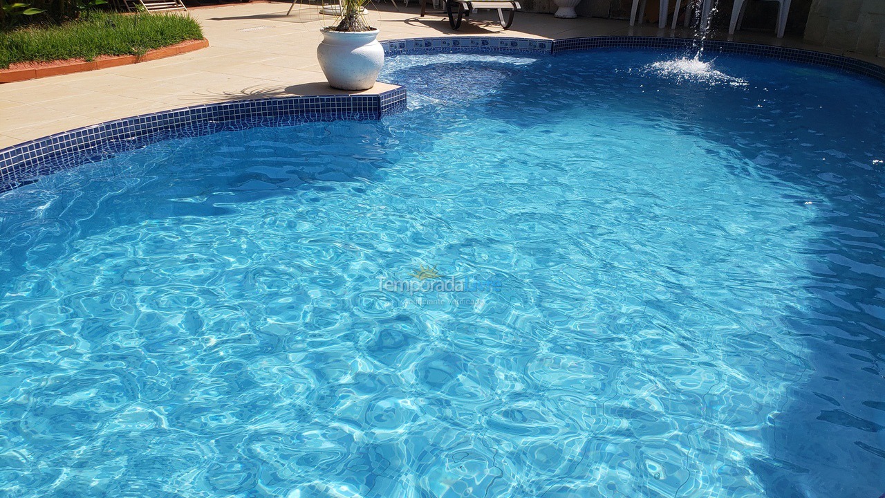 Casa para aluguel de temporada em Guarujá (Praia do Pernambuco)