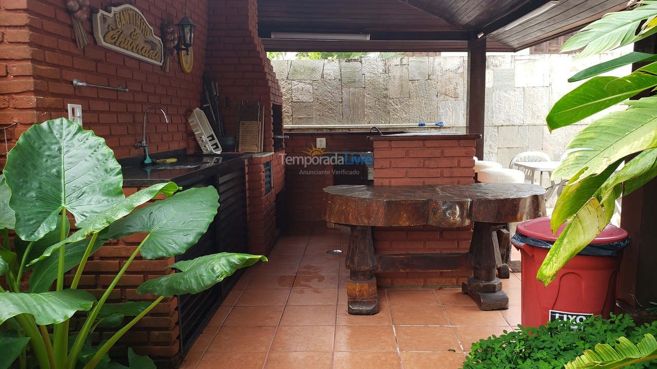 Casa para aluguel de temporada em Guarujá (Praia do Pernambuco)