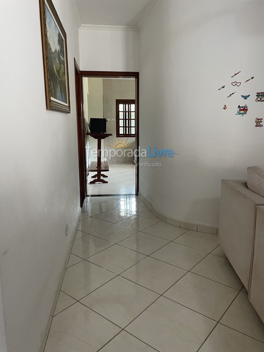 Casa para alquiler de vacaciones em Caraguatatuba (Cidade Jardim)