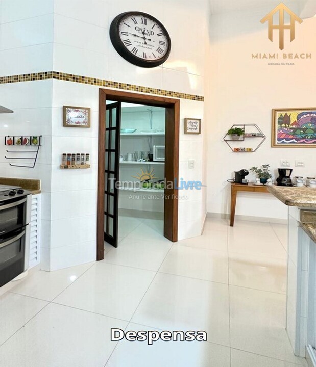 Casa para alquiler de vacaciones em Bertioga (Condominio Morada da Praia)