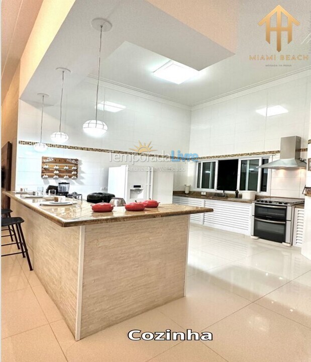 Casa para alquiler de vacaciones em Bertioga (Condominio Morada da Praia)