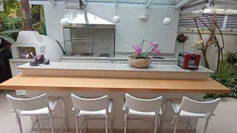 House in condominium on Baleia beach - New Year's Eve