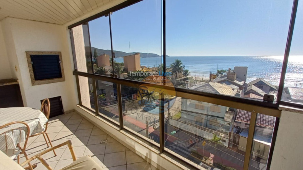 Apartment for vacation rental in Bombinhas (Praia de Bombas)