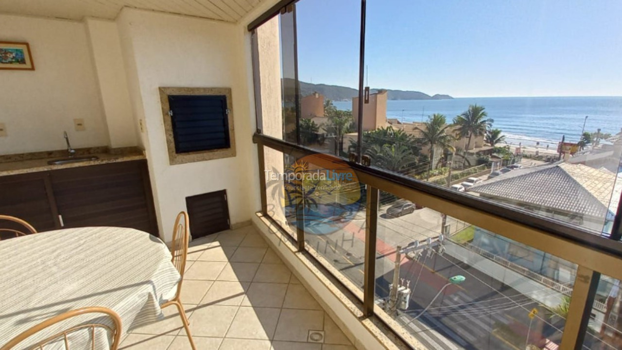 Apartment for vacation rental in Bombinhas (Praia de Bombas)