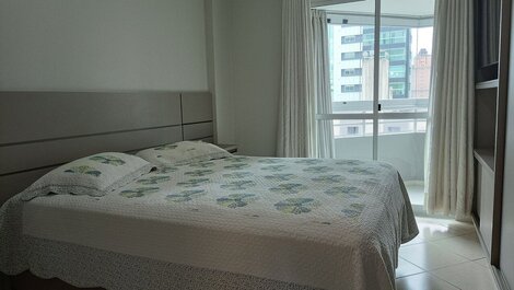 SEASONAL APARTMENT HALF BEACH 100 M FROM THE SEA